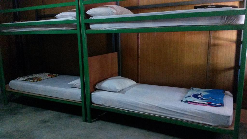 Chill Chill Long Beach Hostel Ko Lanta Esterno foto