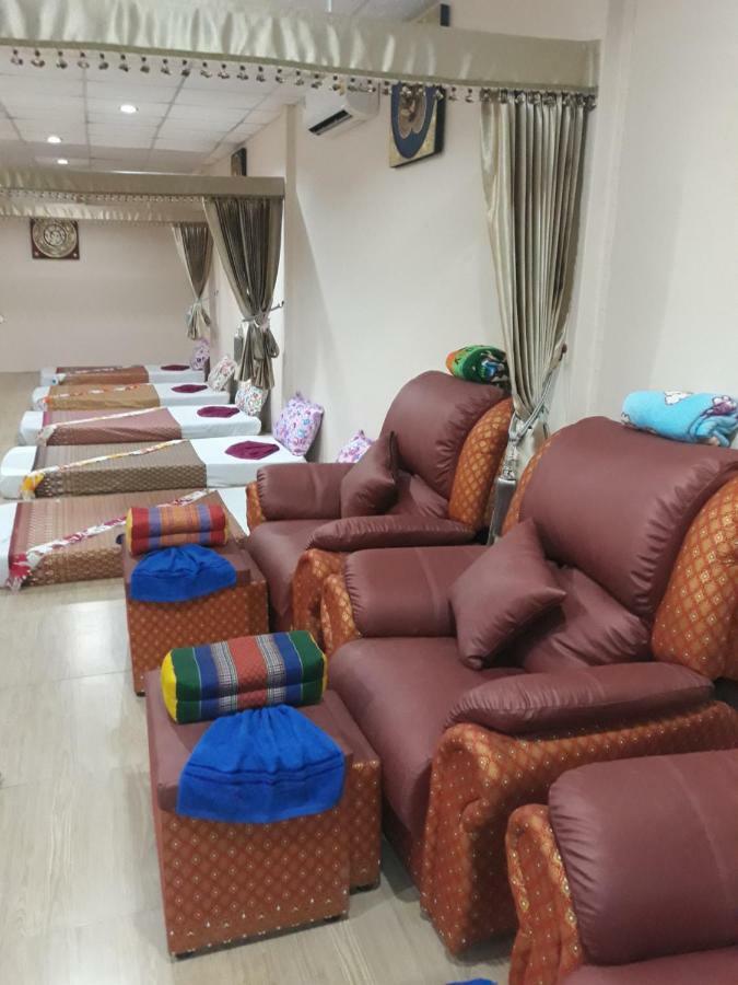 Chill Chill Long Beach Hostel Ko Lanta Esterno foto